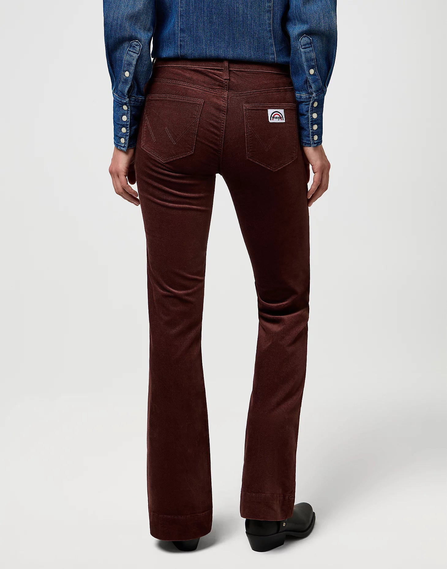 Wrangler Buxur Flare Maghogany