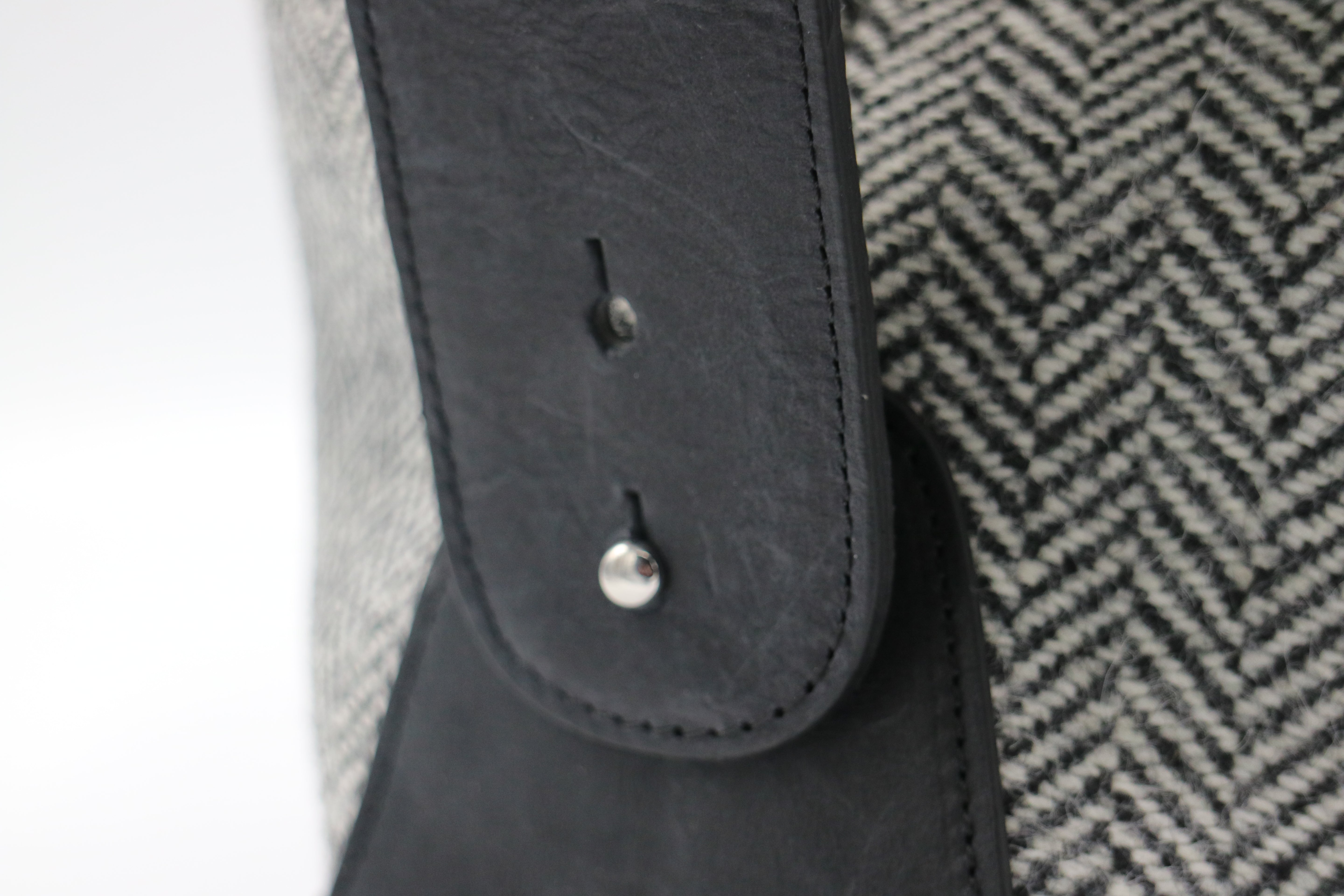 K&S Icelandic Tweed - Helgartaska - Kormákur & Skjöldur