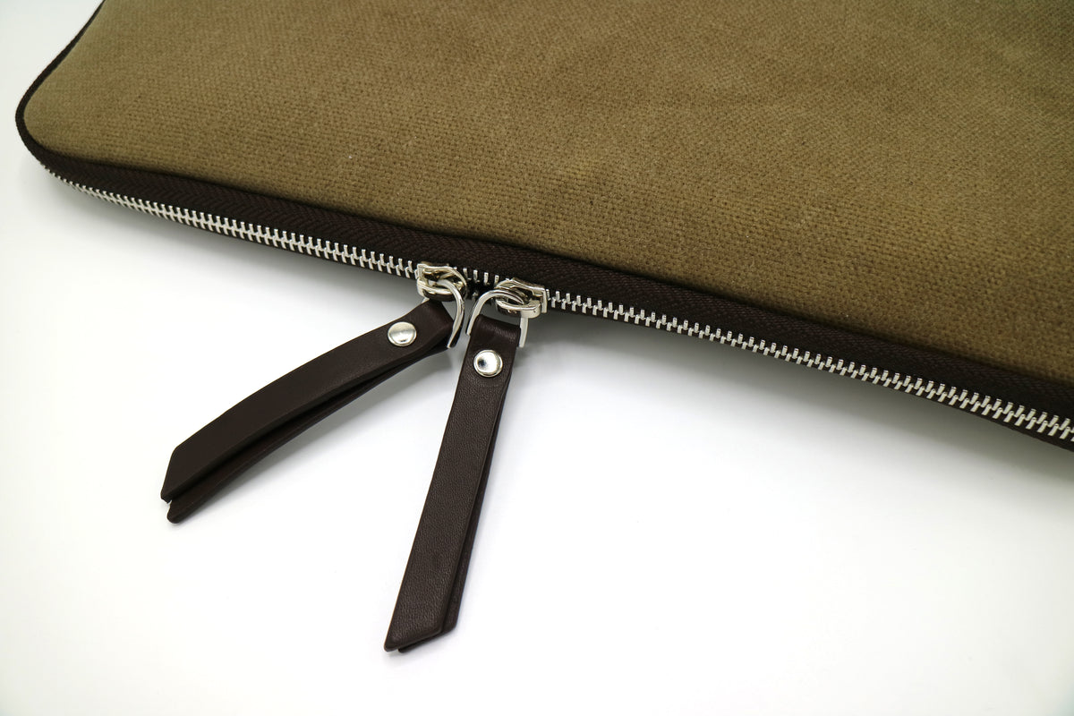 K&S Tölvutaska Waxed Beige 15/16 - Kormákur & Skjöldur