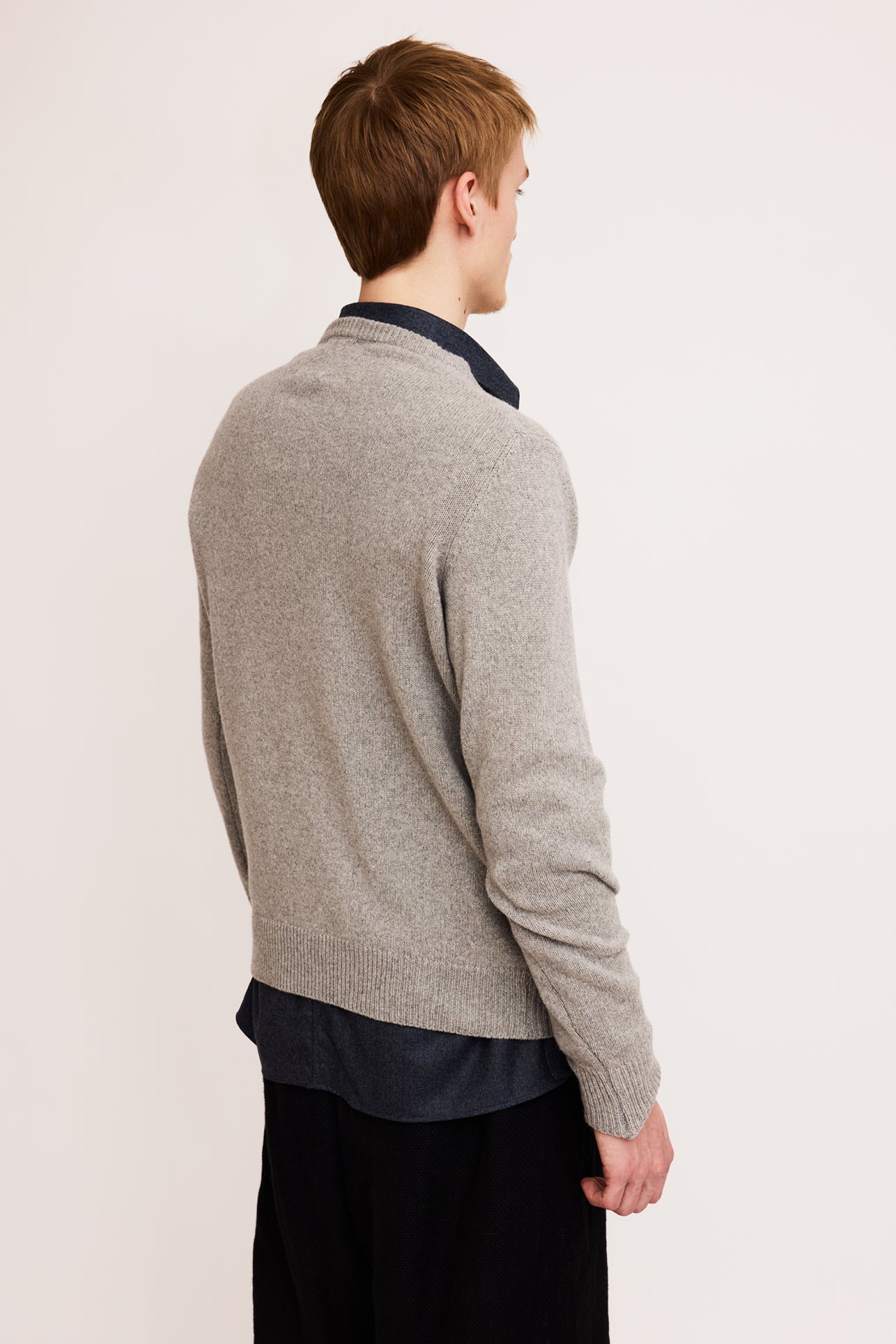 K&S Kasmír - Peysa V-neck Grá - Kormákur & Skjöldur