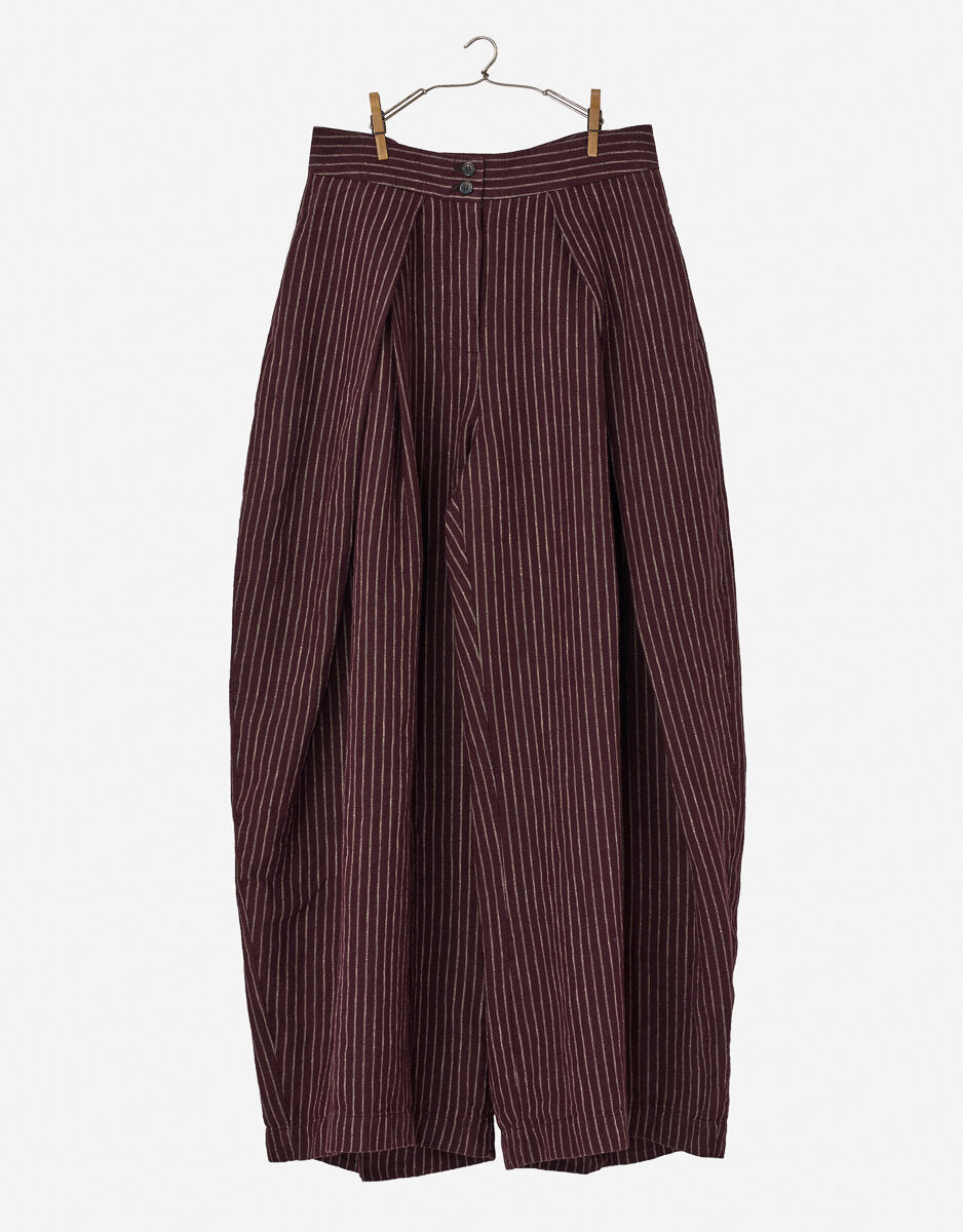 Nygardsanna  Big Pleat Trousers Wine Stripe