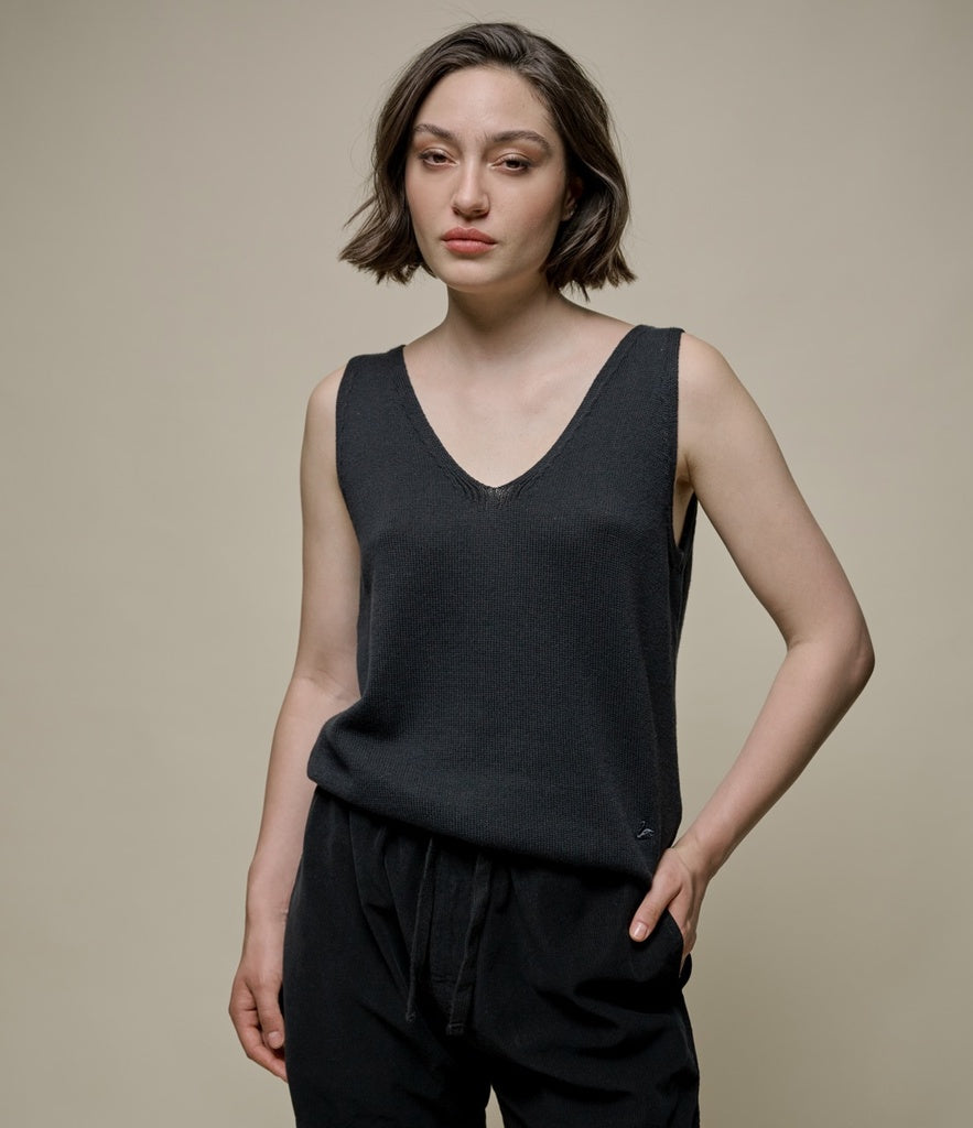 Merz b. Schwanen Dömutoppur Knitted Top