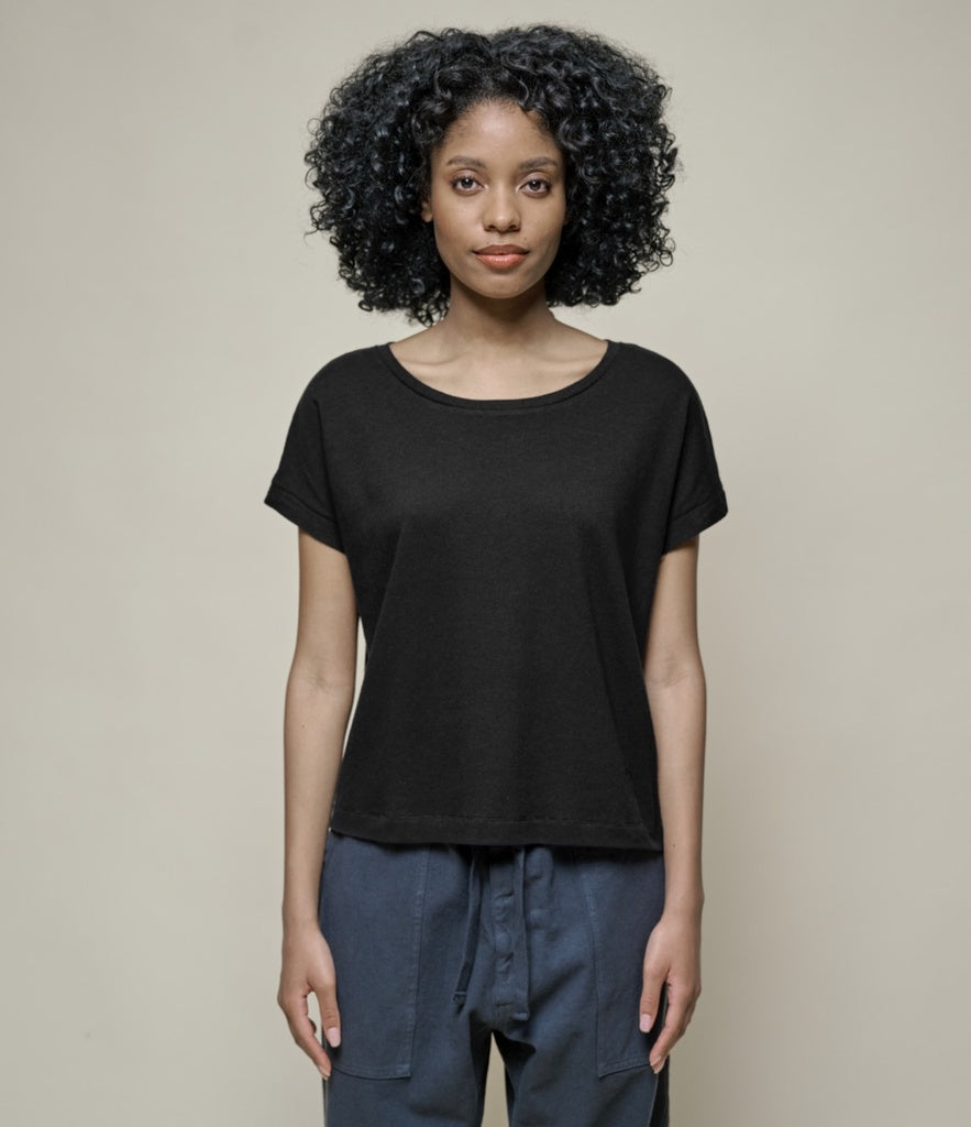 Merz b. Schwanen Dömubolur Deep Black