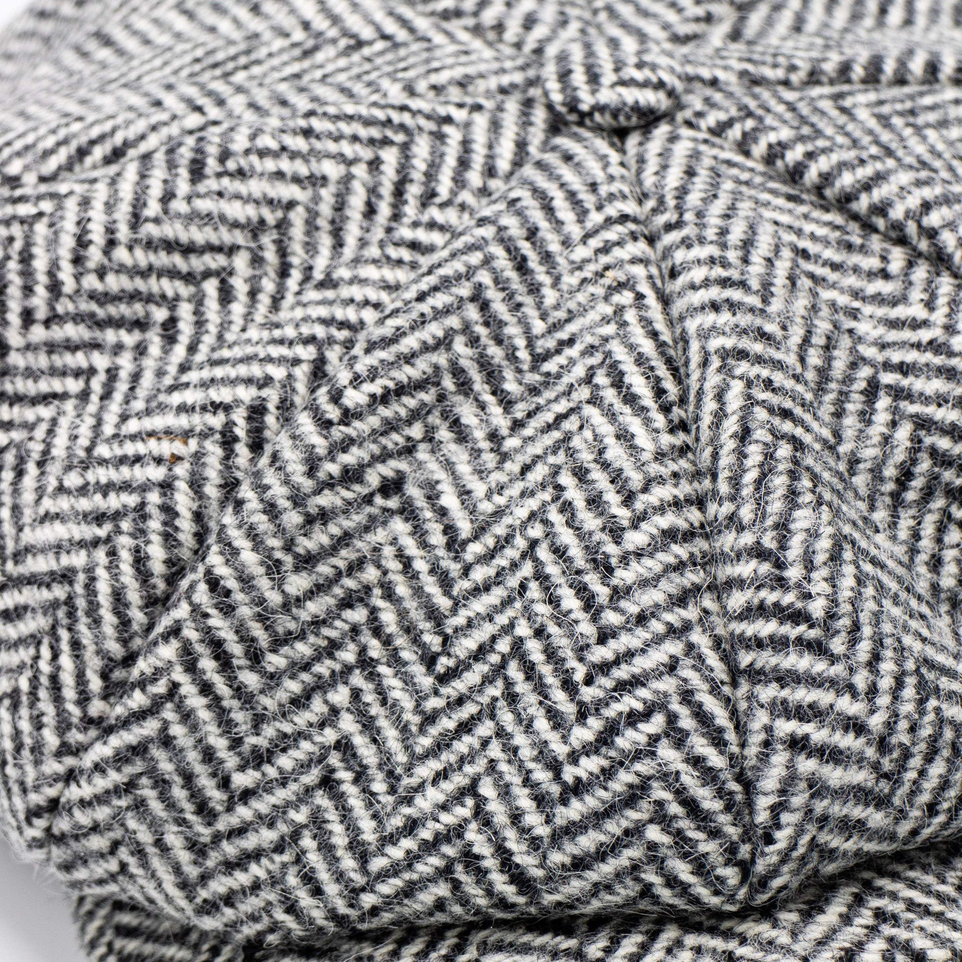 K&S Sixpensari - Drangi - Icelandic Tweed - Úlfur í sauðagæru - Kormákur & Skjöldur