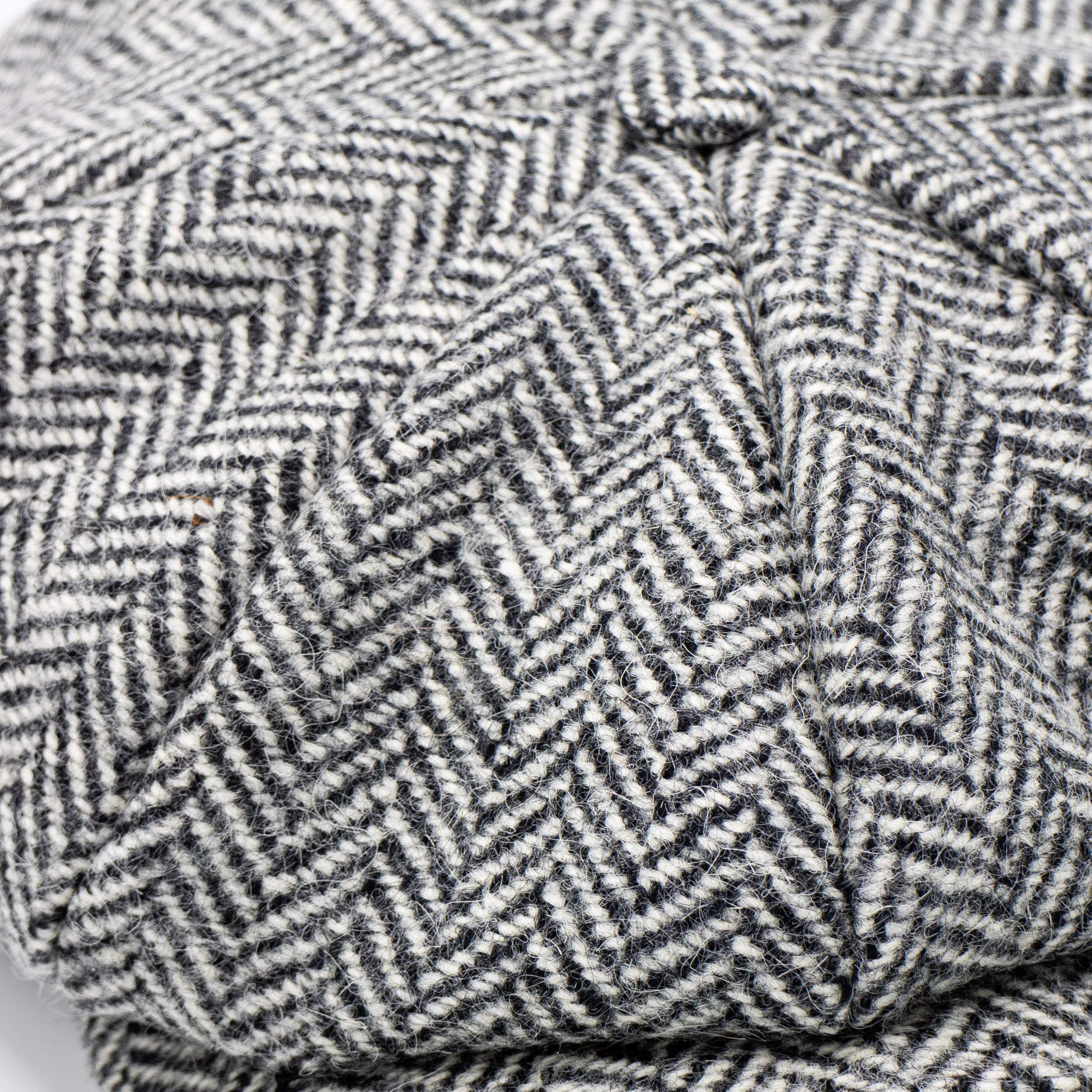 K&S Sixpensari - Drangi - Icelandic Tweed - Úlfur í sauðagæru - Kormákur & Skjöldur