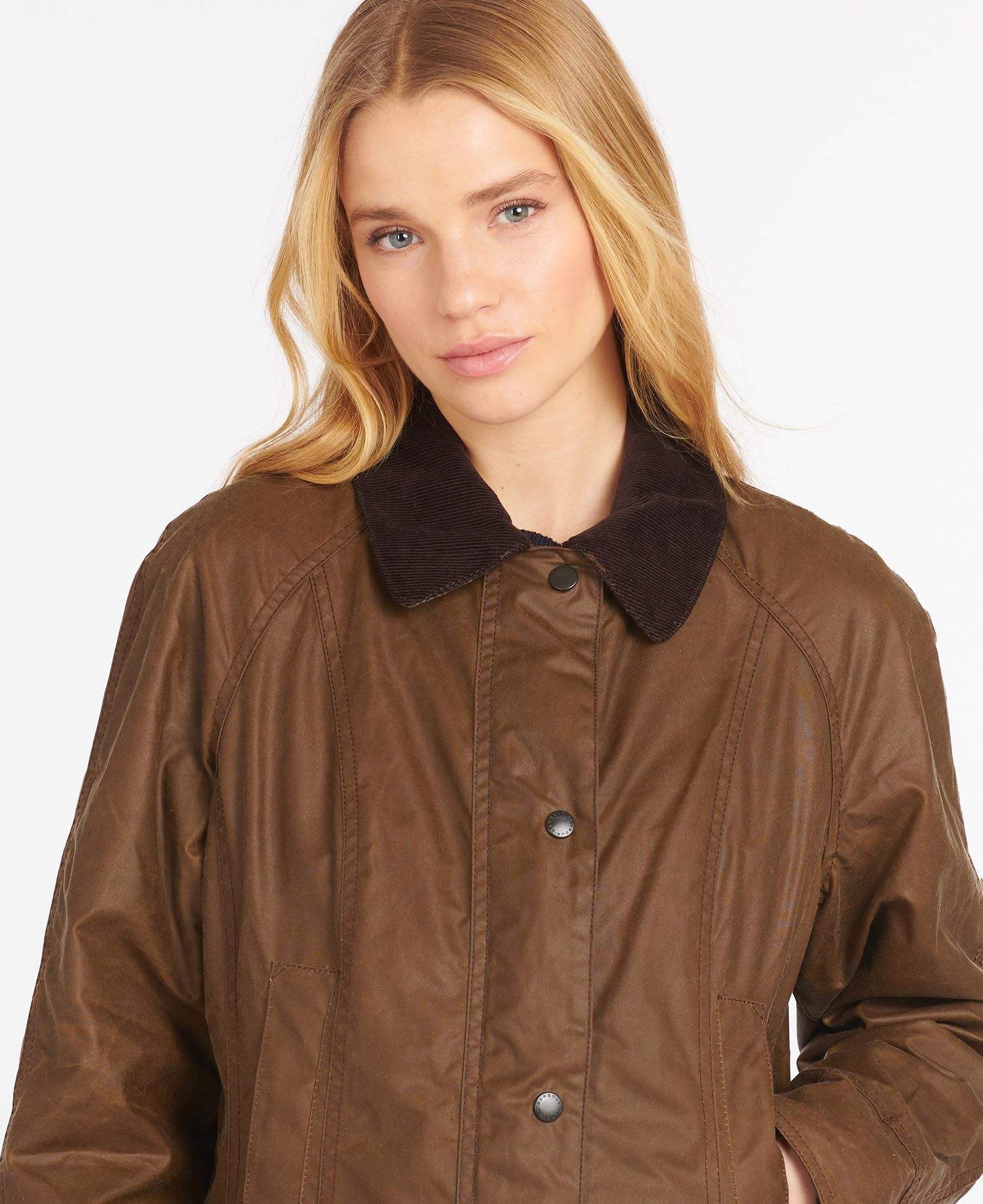Barbour Vaxjakki - Classic Beadnell - Dömu - Bark - Kormákur & Skjöldur
