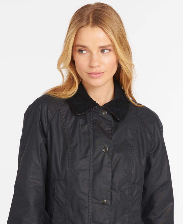 Barbour Vaxjakki Beadnell Dömu Navy