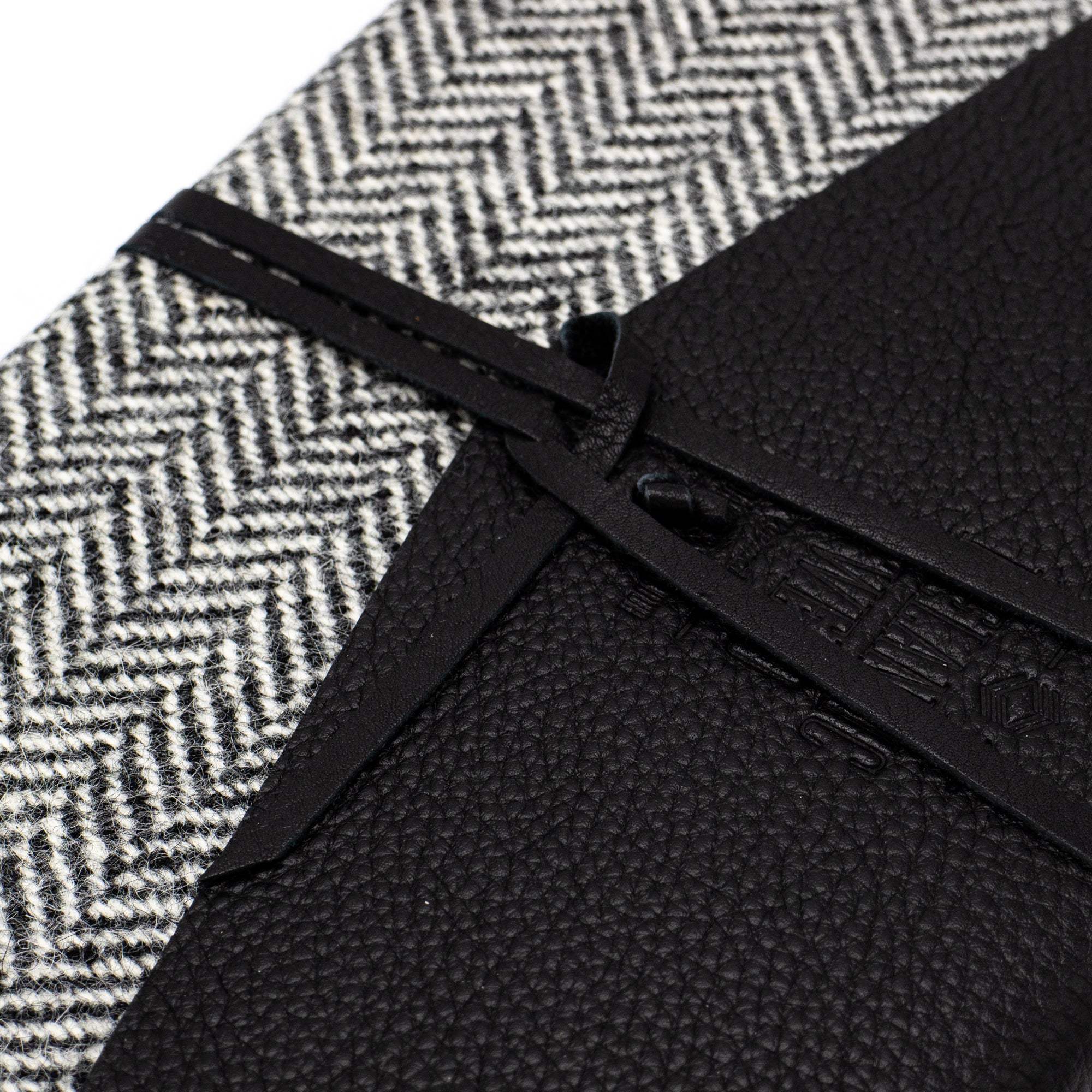 K&S Icelandic Tweed - Minnisbók - Úlfur í Sauðagæri - Kormákur & Skjöldur