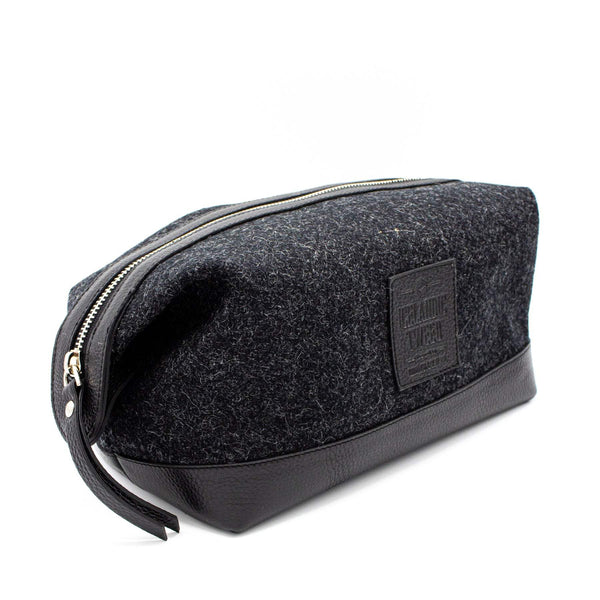 K&S Icelandic Tweed - Snyrtitaska - Svarti Sauðurinn